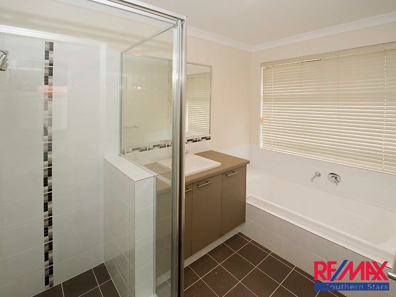 31 Archdale Loop, Piara Waters WA 6112