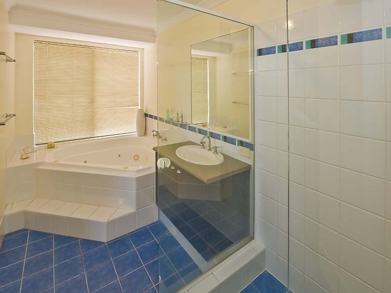 8 Barents Road, Canning Vale WA 6155