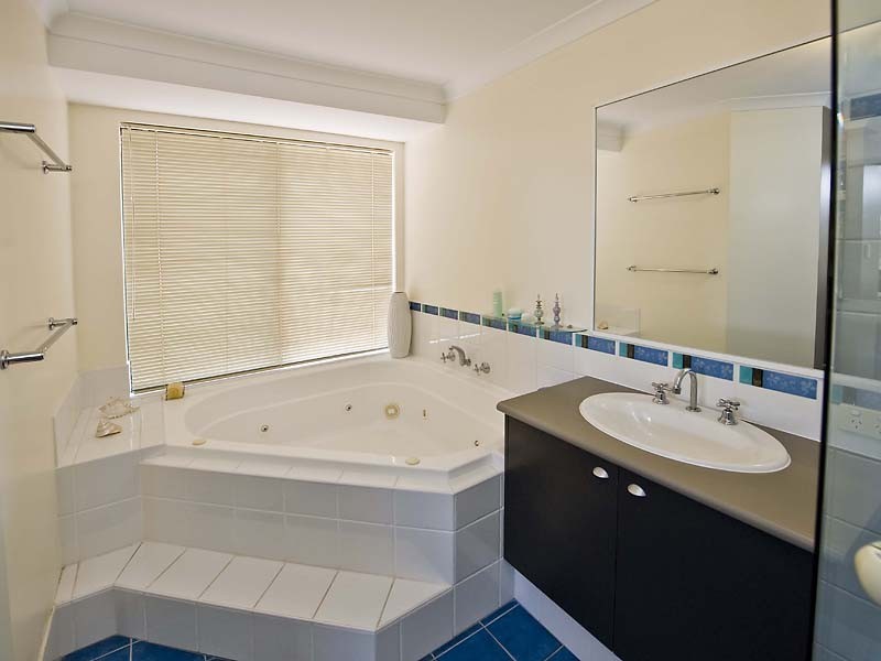 8 Barents Road, Canning Vale WA 6155