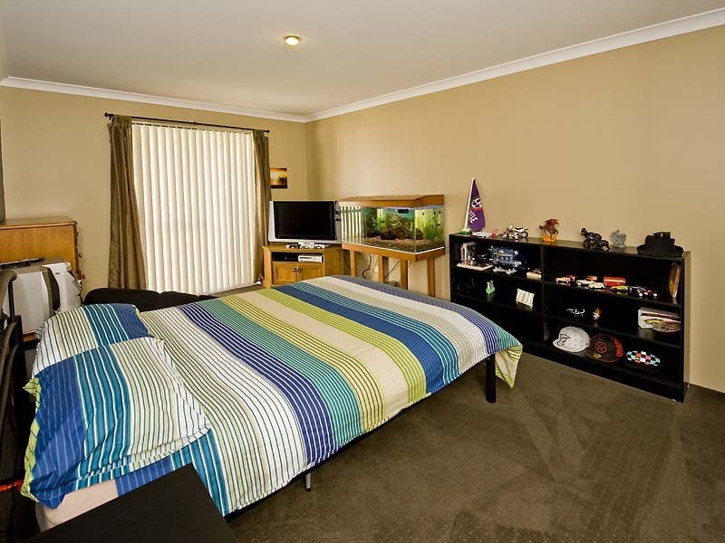 8 Barents Road, Canning Vale WA 6155