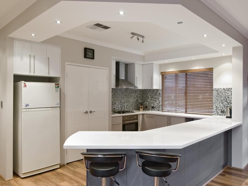 11 Birmingham Parade, Piara Waters WA 6112