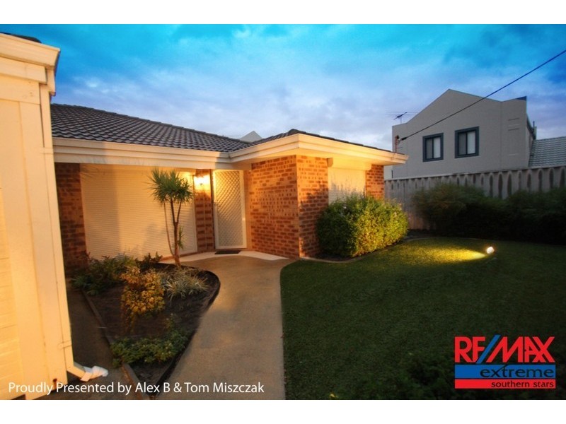 154  Centre Street, Queens Park WA 6107