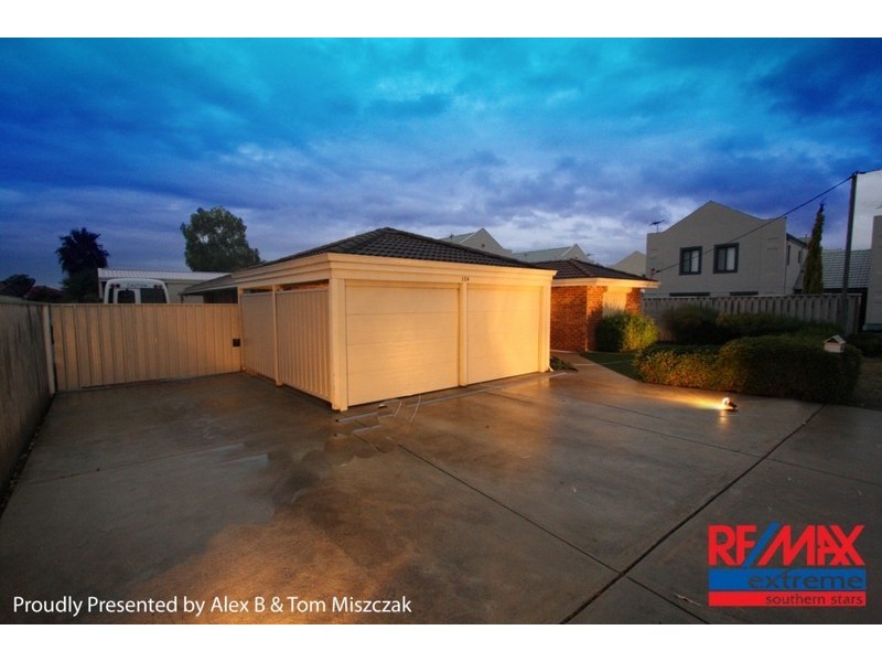 154  Centre Street, Queens Park WA 6107