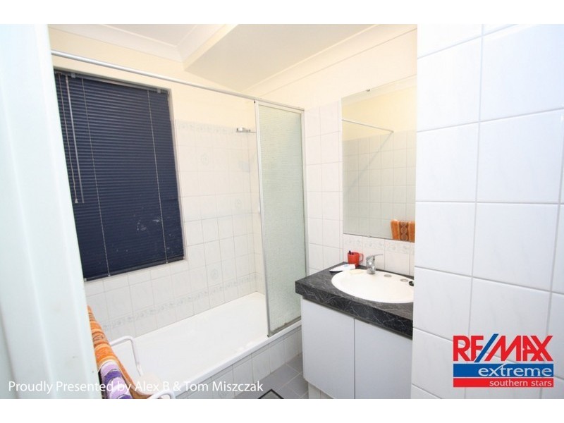 154  Centre Street, Queens Park WA 6107