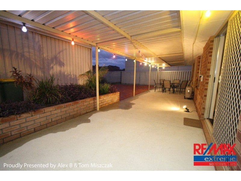 154  Centre Street, Queens Park WA 6107