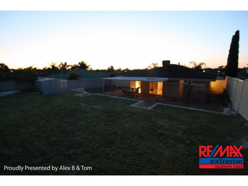 18 Explorer Drive, Thornlie WA 6108