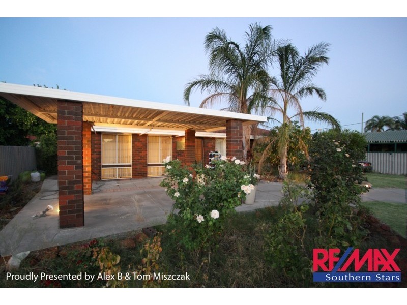 15 Galaxy Street, Beckenham WA 6107