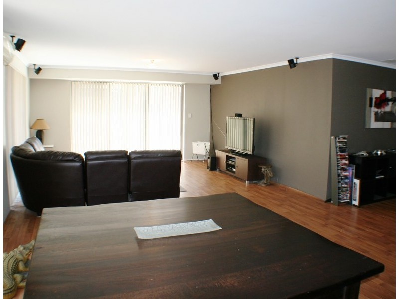 157 Harpenden Street, Huntingdale WA 6110