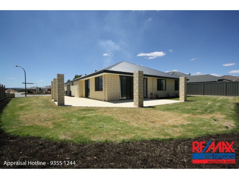39 Hillhouse Way, Piara Waters WA 6112