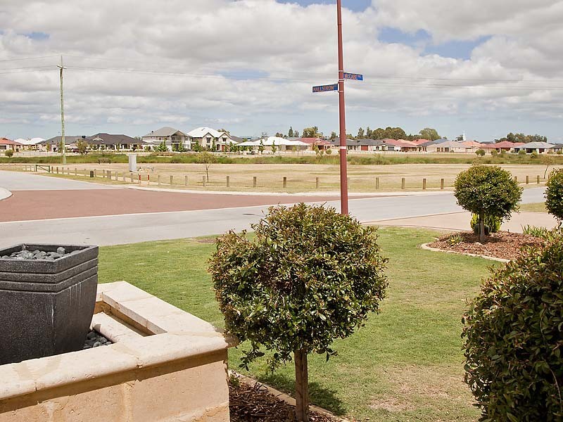13 McCabe Parade, Canning Vale WA 6155