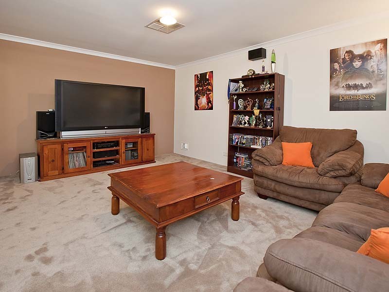 13 McCabe Parade, Canning Vale WA 6155