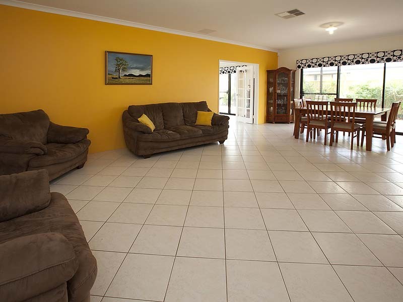 13 McCabe Parade, Canning Vale WA 6155