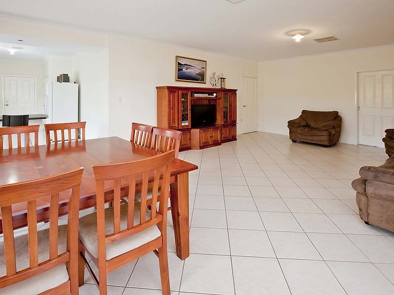 13 McCabe Parade, Canning Vale WA 6155