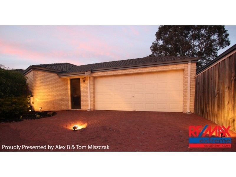 9/12 Stephen Street, Queens Park WA 6107