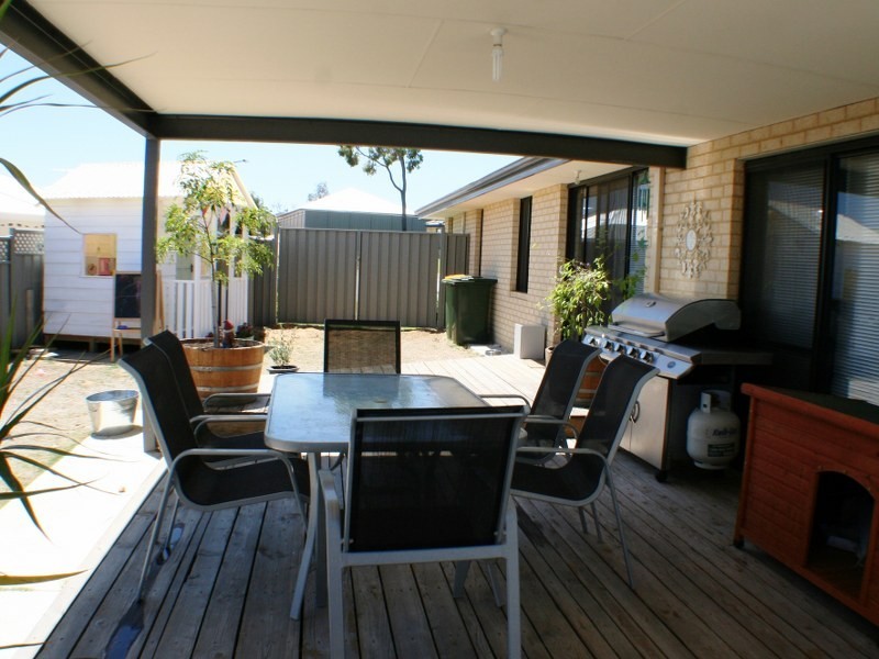 11 Taunton Mews, Leda WA 6170