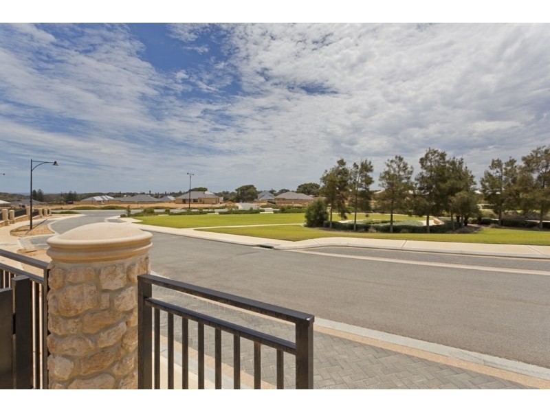 21 Wistari Circle, Two Rocks WA 6037
