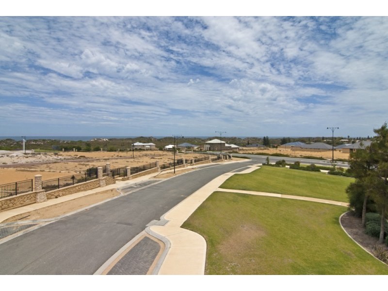 21 Wistari Circle, Two Rocks WA 6037