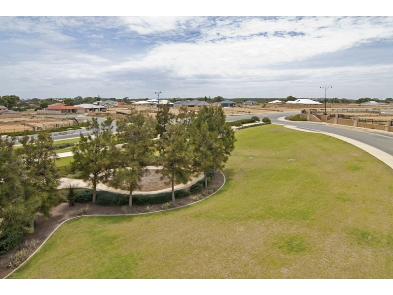 21 Wistari Circle, Two Rocks WA 6037