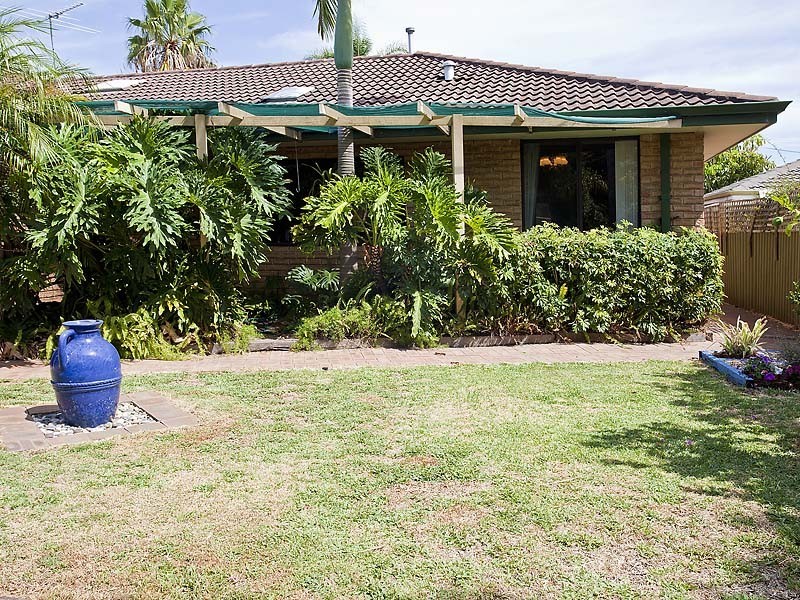 30 Yale Road, Thornlie WA 6108