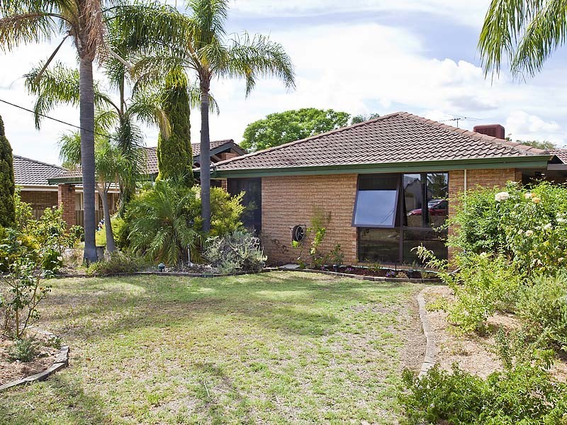 30 Yale Road, Thornlie WA 6108
