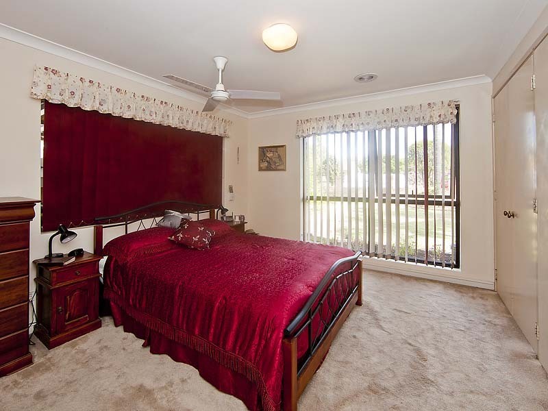 30 Yale Road, Thornlie WA 6108
