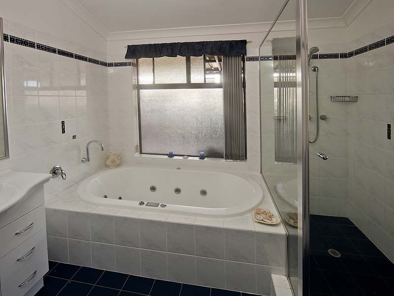 30 Yale Road, Thornlie WA 6108