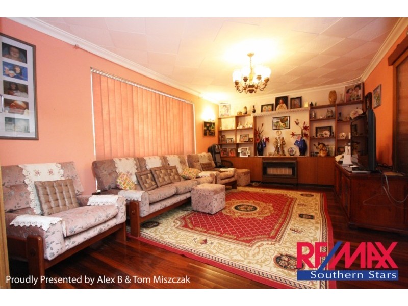 22 Mona Ave, Beckenham WA 6107