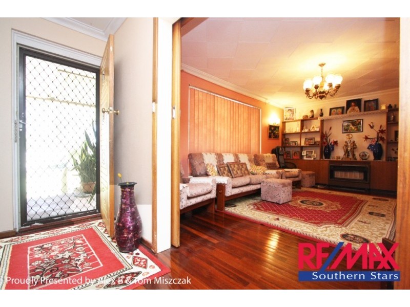 22 Mona Ave, Beckenham WA 6107