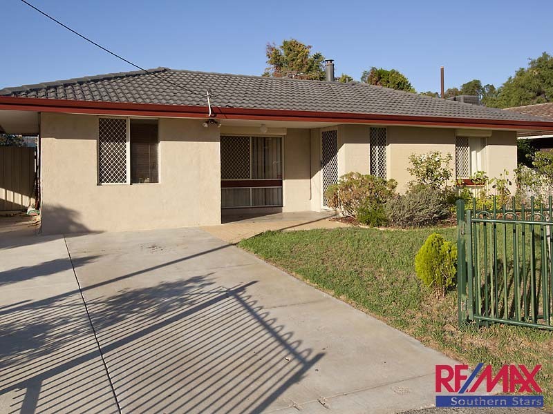 7 Oakfield Place, Kelmscott WA 6111