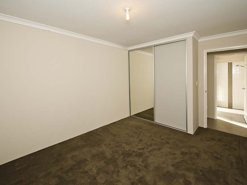 62  Hillhouse Way, Piara Waters WA 6112