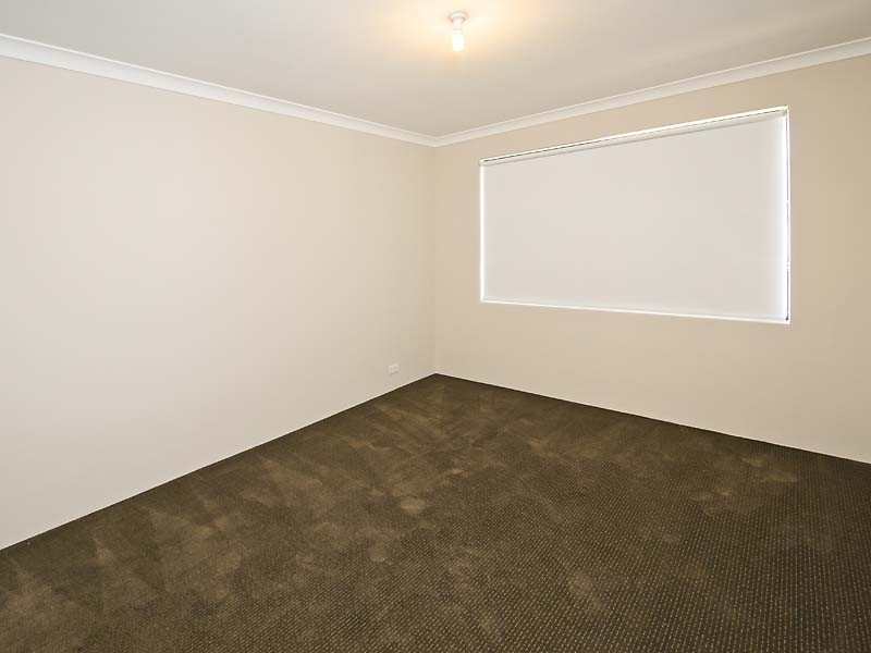 62  Hillhouse Way, Piara Waters WA 6112