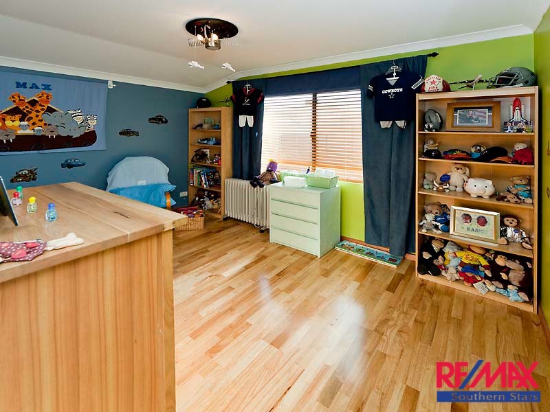 14 Barkley Loop, Canning Vale WA 6155