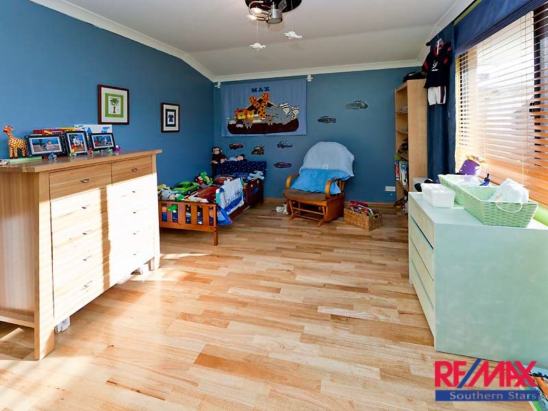 14 Barkley Loop, Canning Vale WA 6155