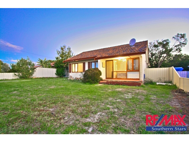 11 Boxley Place, Langford WA 6147