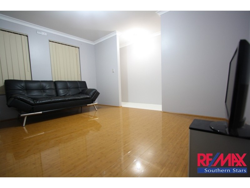 12 Retchford Way, Queens Park WA 6107