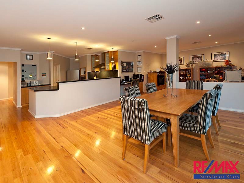 4 Morville Pass, Canning Vale WA 6155