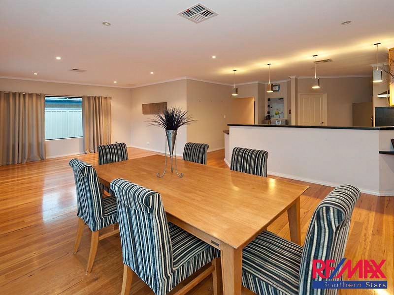 4 Morville Pass, Canning Vale WA 6155