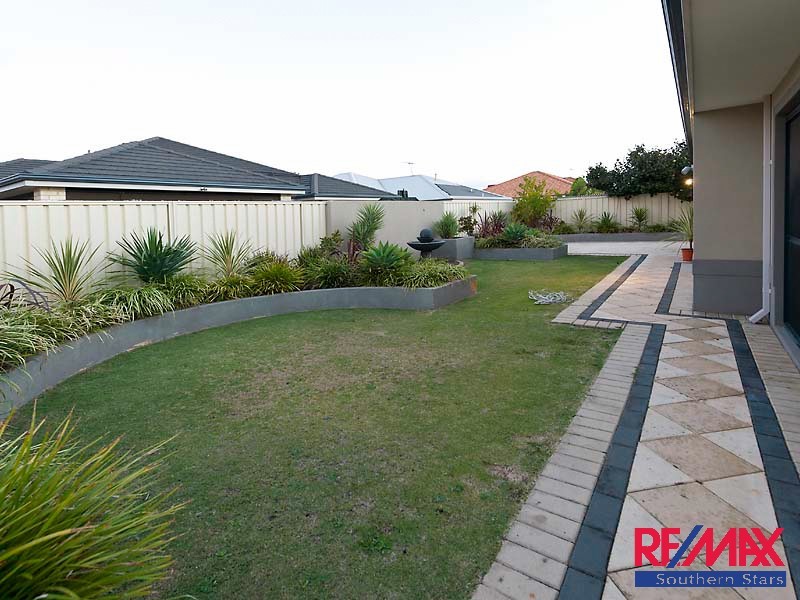 4 Morville Pass, Canning Vale WA 6155