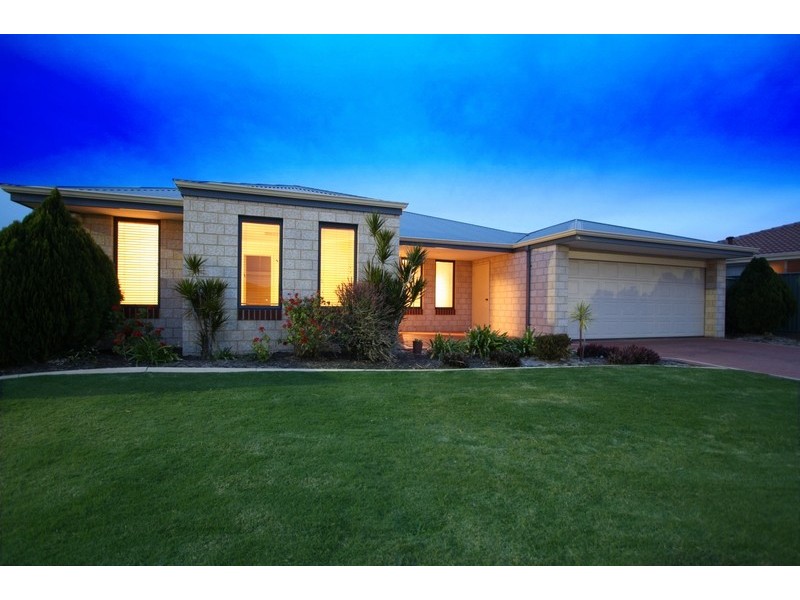 82 Arthur Road, Wattle Grove WA 6107