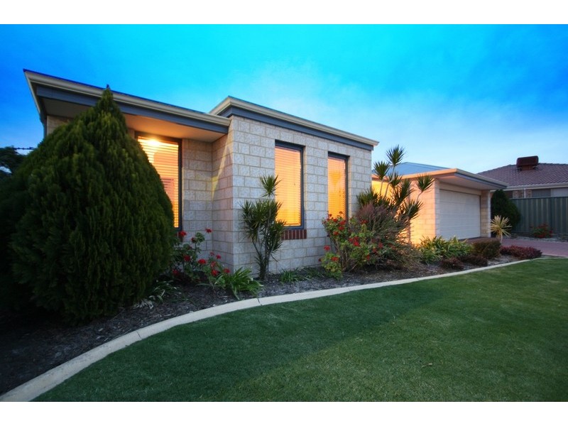 82 Arthur Road, Wattle Grove WA 6107