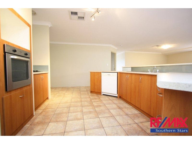 82 Arthur Road, Wattle Grove WA 6107