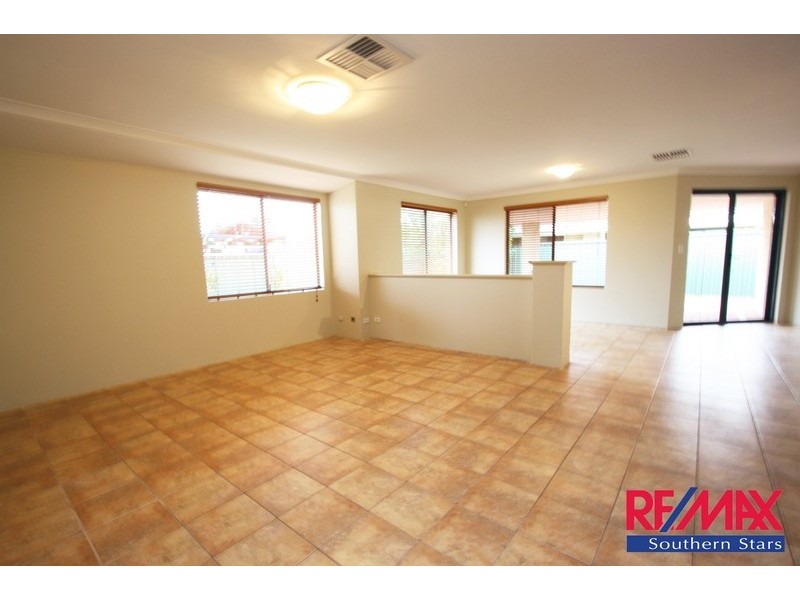 82 Arthur Road, Wattle Grove WA 6107