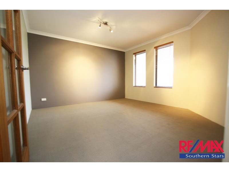 82 Arthur Road, Wattle Grove WA 6107