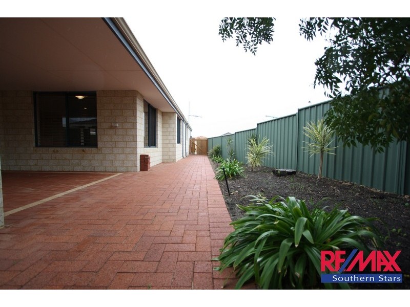 82 Arthur Road, Wattle Grove WA 6107