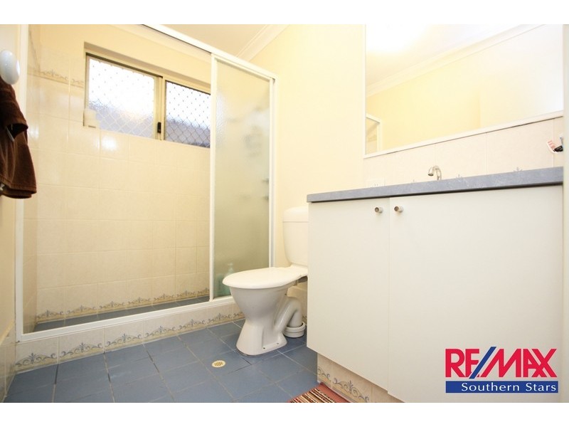 2/278 Wharf Street, Queens Park WA 6107