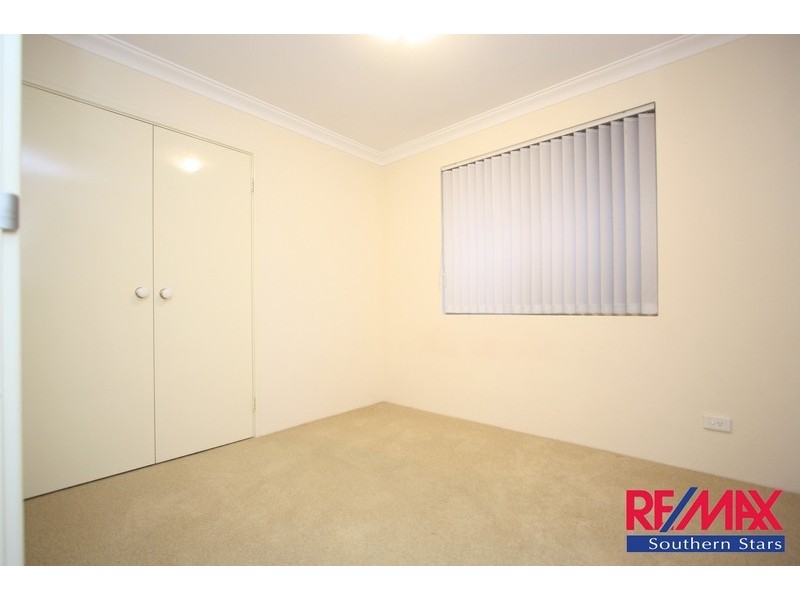 2/278 Wharf Street, Queens Park WA 6107