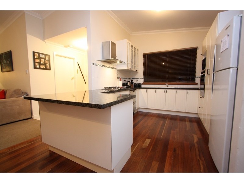 122 Streatham Street, Beckenham WA 6107