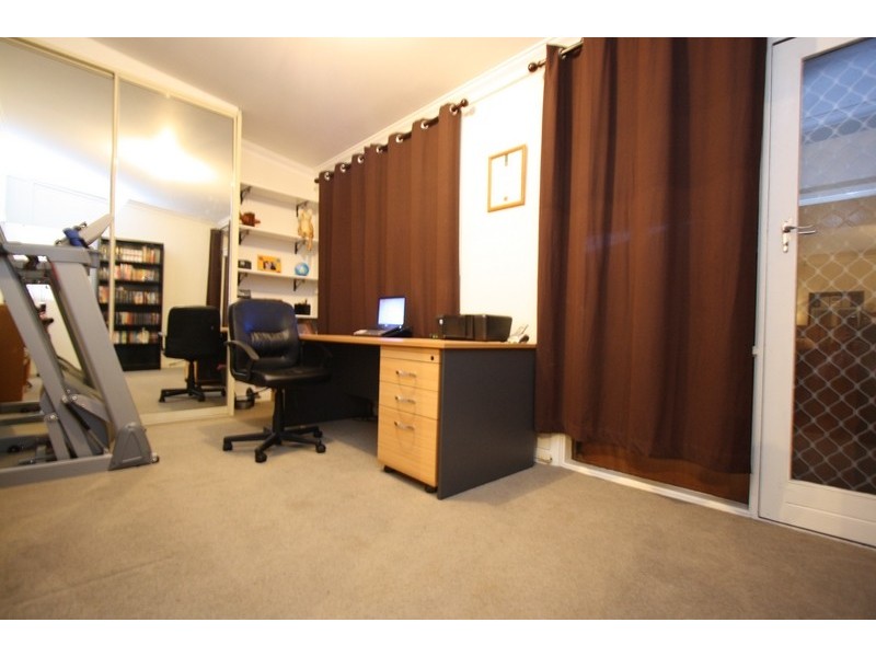 122 Streatham Street, Beckenham WA 6107