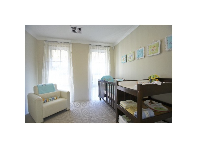 45 Meade St, Byford WA 6122