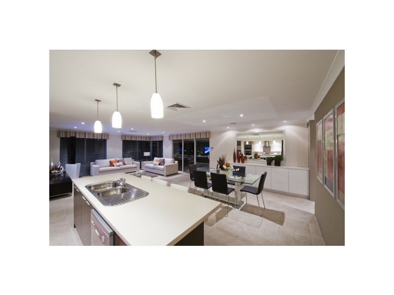 24 Highland Rise, Piara Waters WA 6112